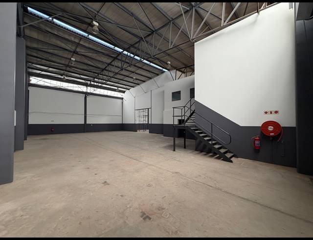 771M² WAREHOUSE TO LET IN RANDJESPARK